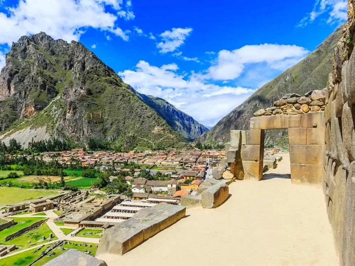 Ollantaytambo Sacred Valley Tour | Xtreme Tourbulencia