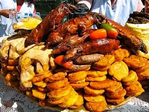 Chiriuchu is a traditional dish from Cusco accompanied by a wide variety of ingredients and types of meat.