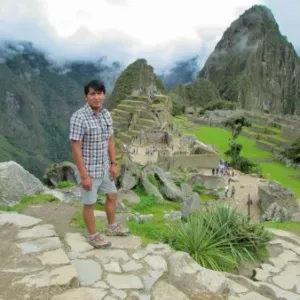 Raúl Guzmán Tour Guide - Xtreme Tourbulencia