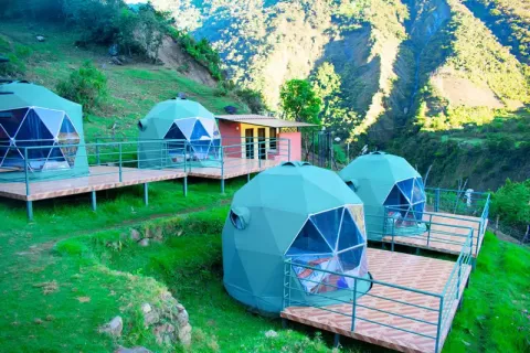 Collpampa Skydomes Camp Salkantay | Xtreme Tourbulencia Collpampa Skydomes Camp Salkantay | Xtreme Tourbulencia