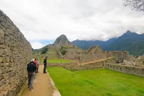 Machu Picchu Street | Xtreme Tourbulencia Machu Picchu Street | Xtreme Tourbulencia