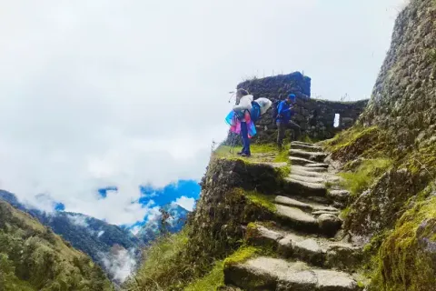 Runkurakay Pass Inca Trail | Xtreme Tourbulencia Runkurakay Pass Inca Trail | Xtreme Tourbulencia