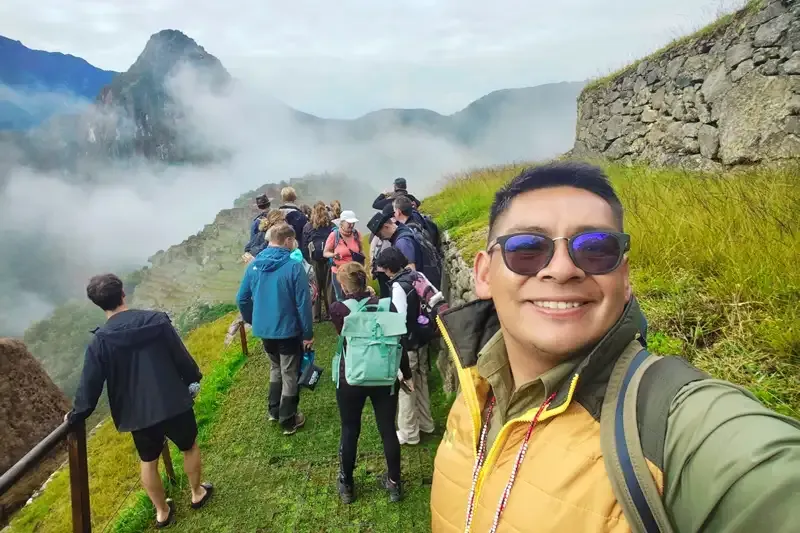 Tour Leader in Machu Picchu | Xtreme Tourbulencia Tour Leader in Machu Picchu | Xtreme Tourbulencia
